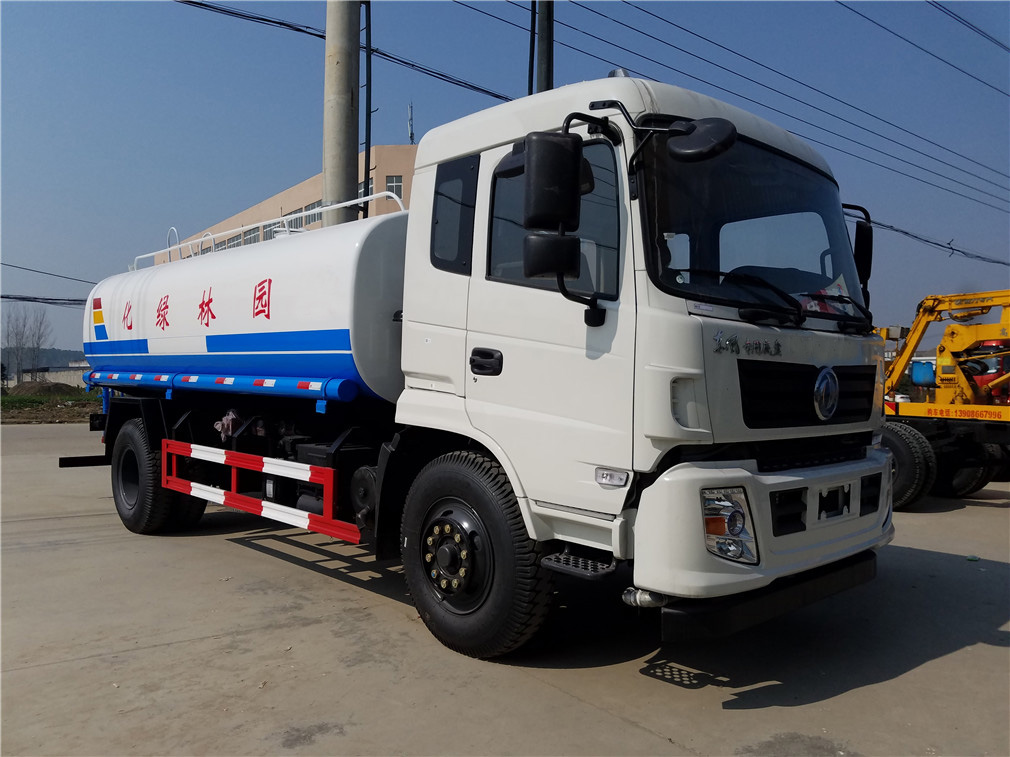 東風(fēng)專用底盤(pán)（15方）綠化噴灑車