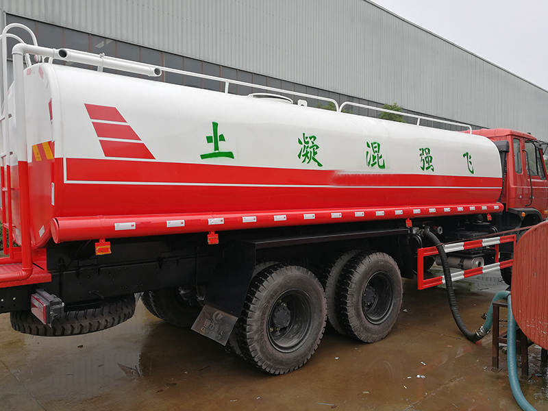 東風后八輪老款（20方）綠化噴灑車