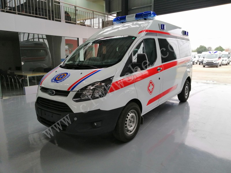 福特全順362轉(zhuǎn)運(yùn)型救護(hù)車(chē)柴油版