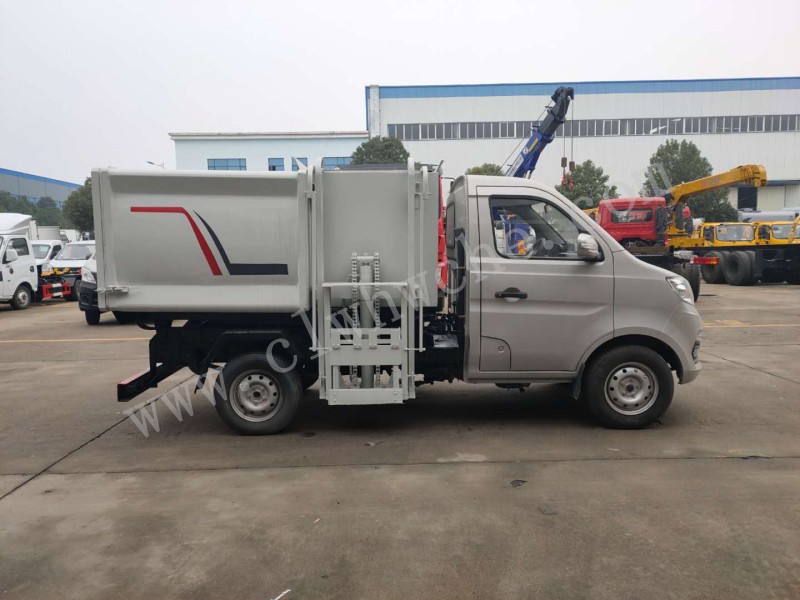 3方掛桶垃圾車價(jià)格 長安3-4方掛桶垃圾車報(bào)價(jià) 長安掛桶垃圾車廠家