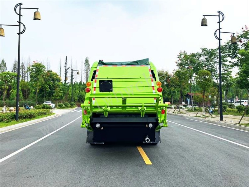 比亞迪12方純電動壓縮式垃圾車