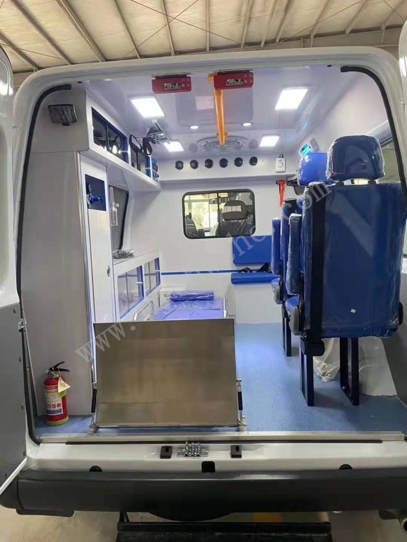 江鈴特順短軸監護型救護車