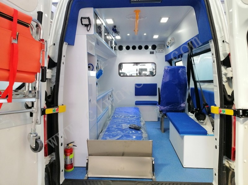 福特V362泰格頂監(jiān)護型救護車