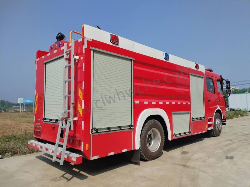 東風華神8噸水罐消防車